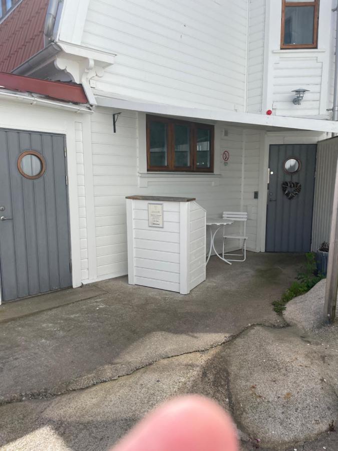 Pensionat Bryggan Smögen Exterior foto