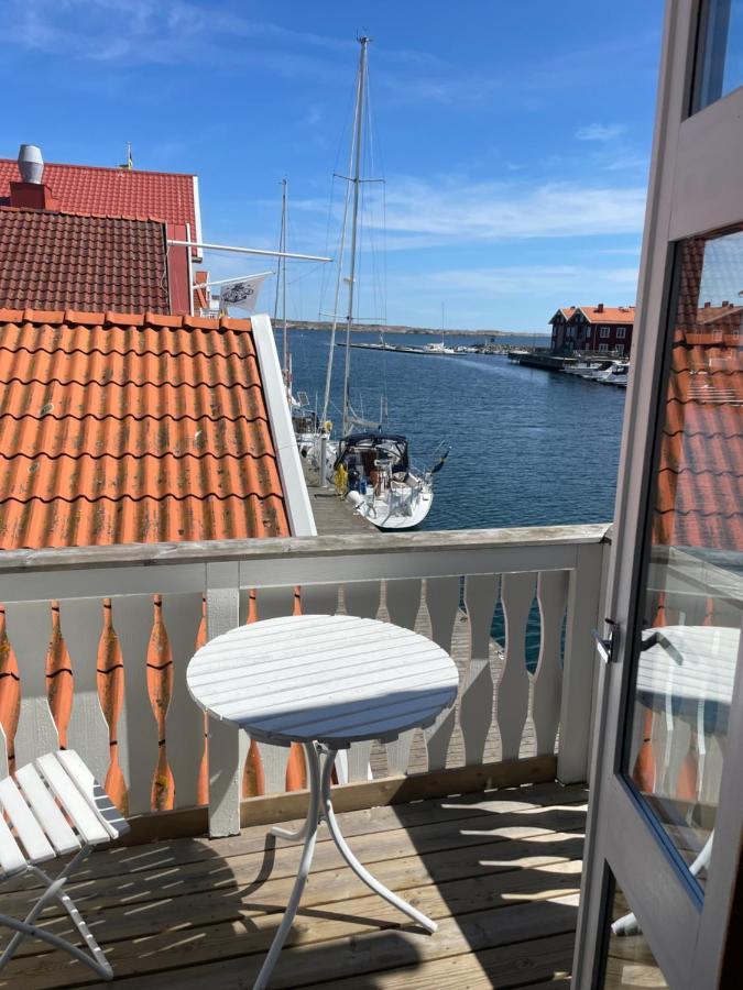 Pensionat Bryggan Smögen Exterior foto