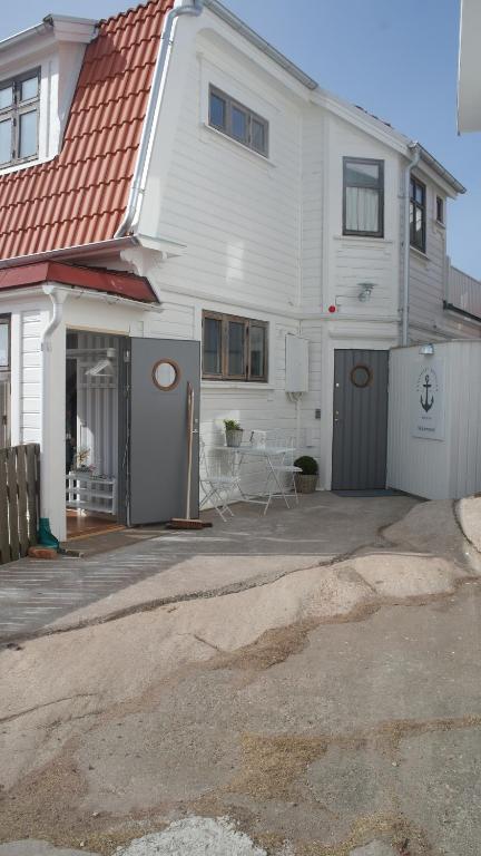 Pensionat Bryggan Smögen Exterior foto